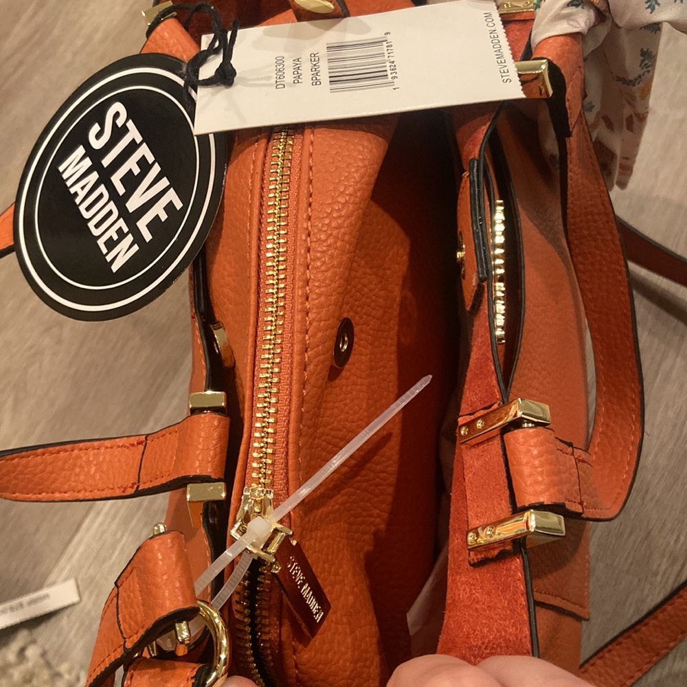 NWT Steve Madden Papaya Parker Handbag - Picture 3 of 4